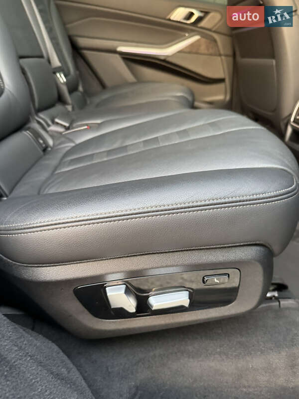 Позашляховик / Кросовер BMW X7 2019 в Дніпрі