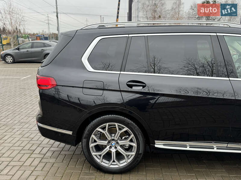 Позашляховик / Кросовер BMW X7 2020 в Києві фото 4 Позашляховик / Кросовер BMW X7 2020 в Києві