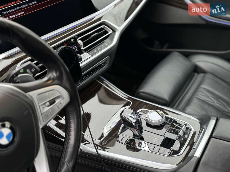 Позашляховик / Кросовер BMW X7 2020 в Києві фото 15 Позашляховик / Кросовер BMW X7 2020 в Києві