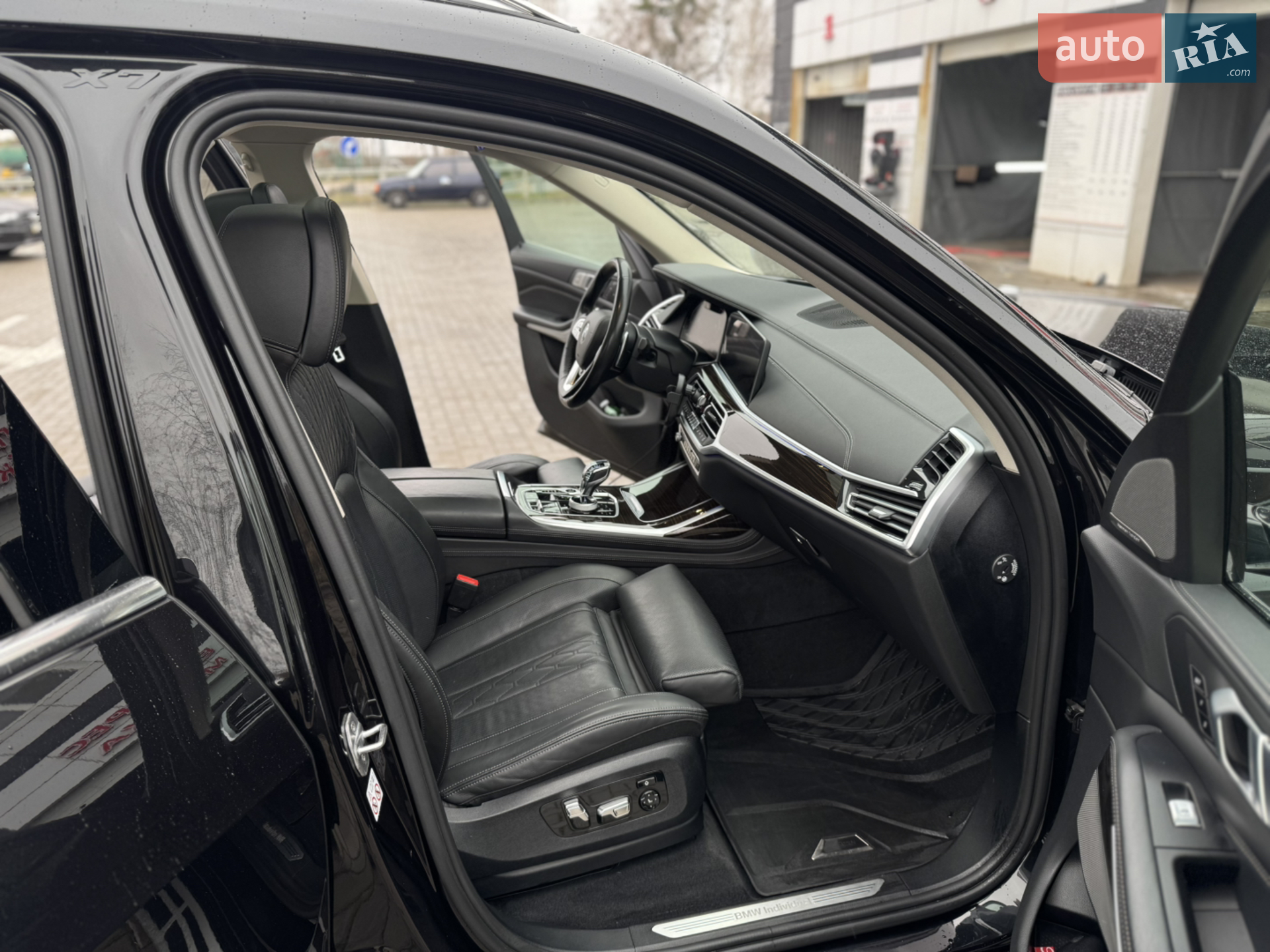 2020 BMW X7 - мініатюра 26