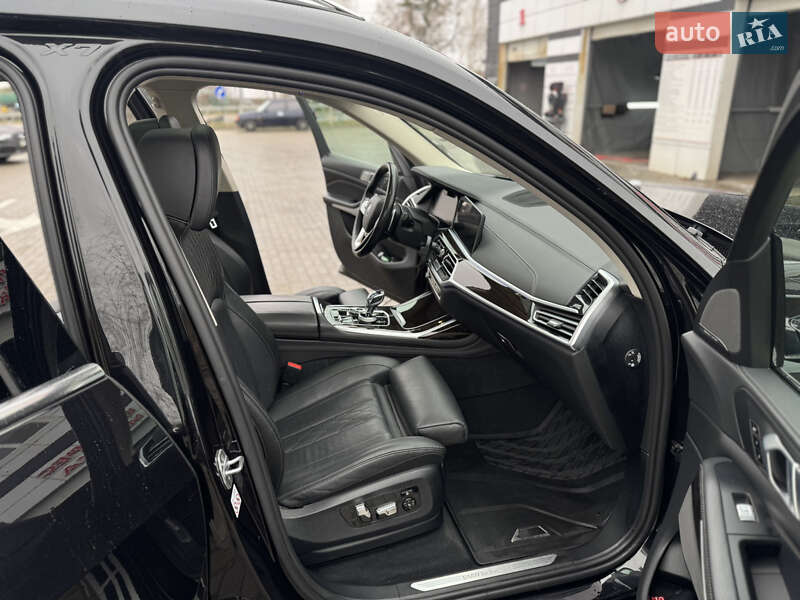 Позашляховик / Кросовер BMW X7 2020 в Києві фото 26 Позашляховик / Кросовер BMW X7 2020 в Києві