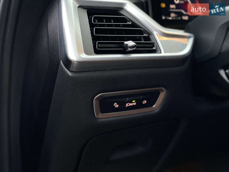 Внедорожник / Кроссовер BMW X7 2023 в Киеве