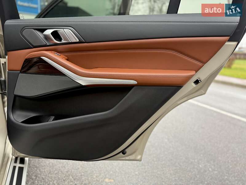 Позашляховик / Кросовер BMW X7 2019 в Києві