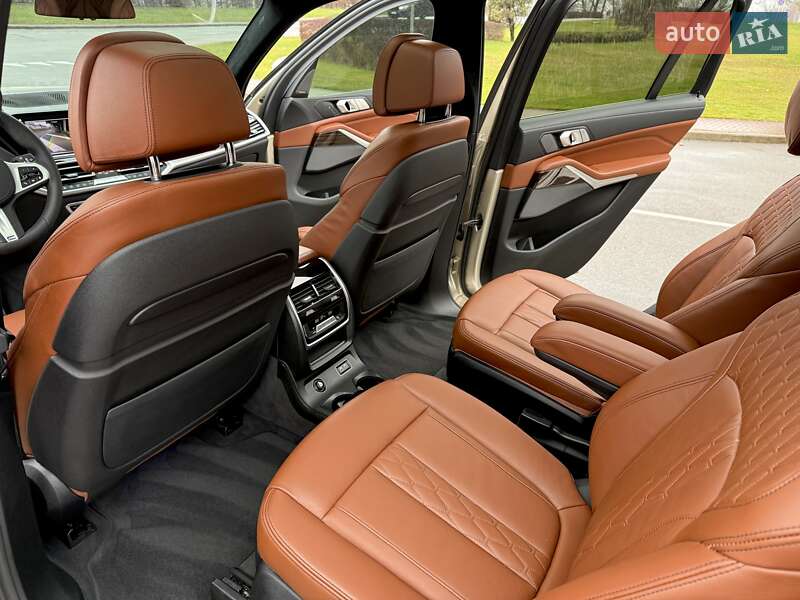 Позашляховик / Кросовер BMW X7 2019 в Києві