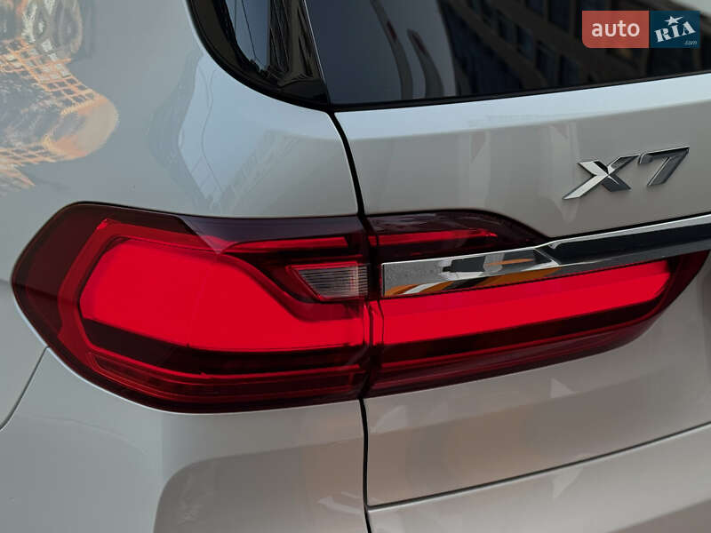 Позашляховик / Кросовер BMW X7 2020 в Києві
