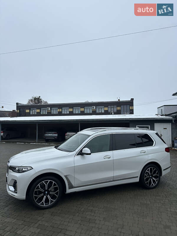 Внедорожник / Кроссовер BMW X7 2019 в Владимире