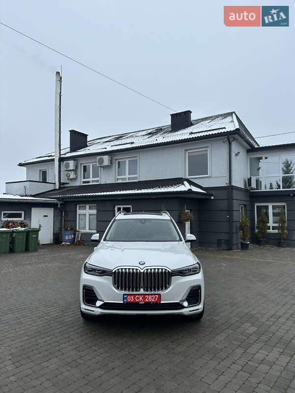 Внедорожник / Кроссовер BMW X7 2019 в Владимире