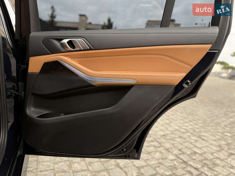 Внедорожник / Кроссовер BMW X7 2022 в Львове