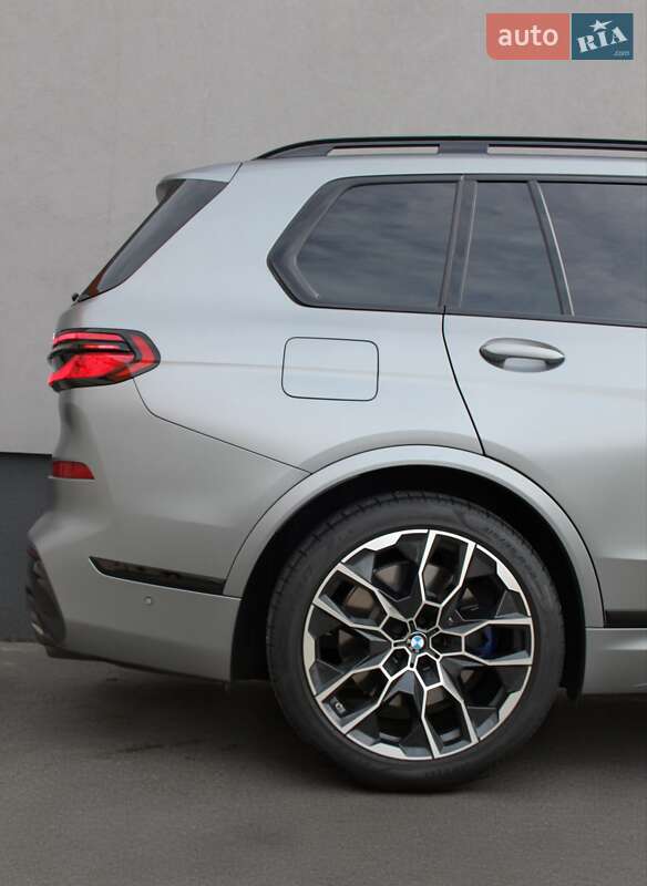Внедорожник / Кроссовер BMW X7 2025 в Киеве фото 6 Внедорожник / Кроссовер BMW X7 2025 в Киеве