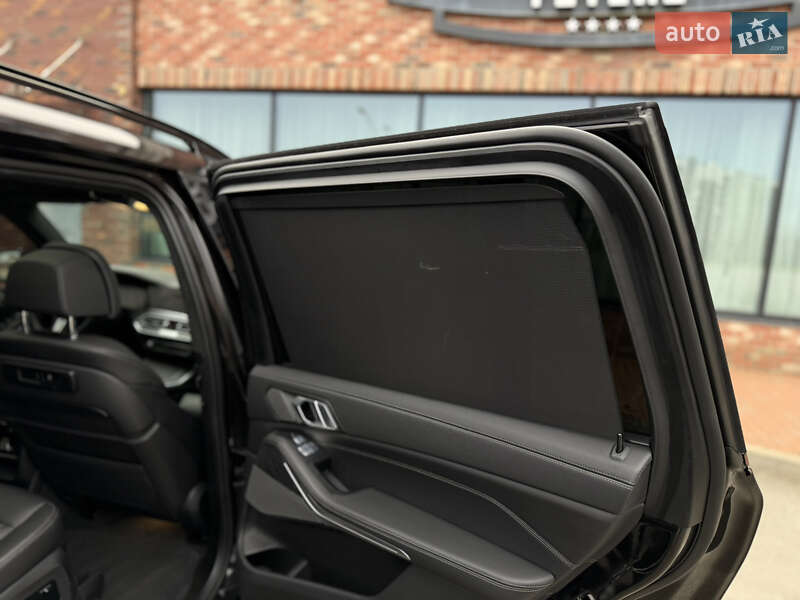 Внедорожник / Кроссовер BMW X7 2019 в Киеве