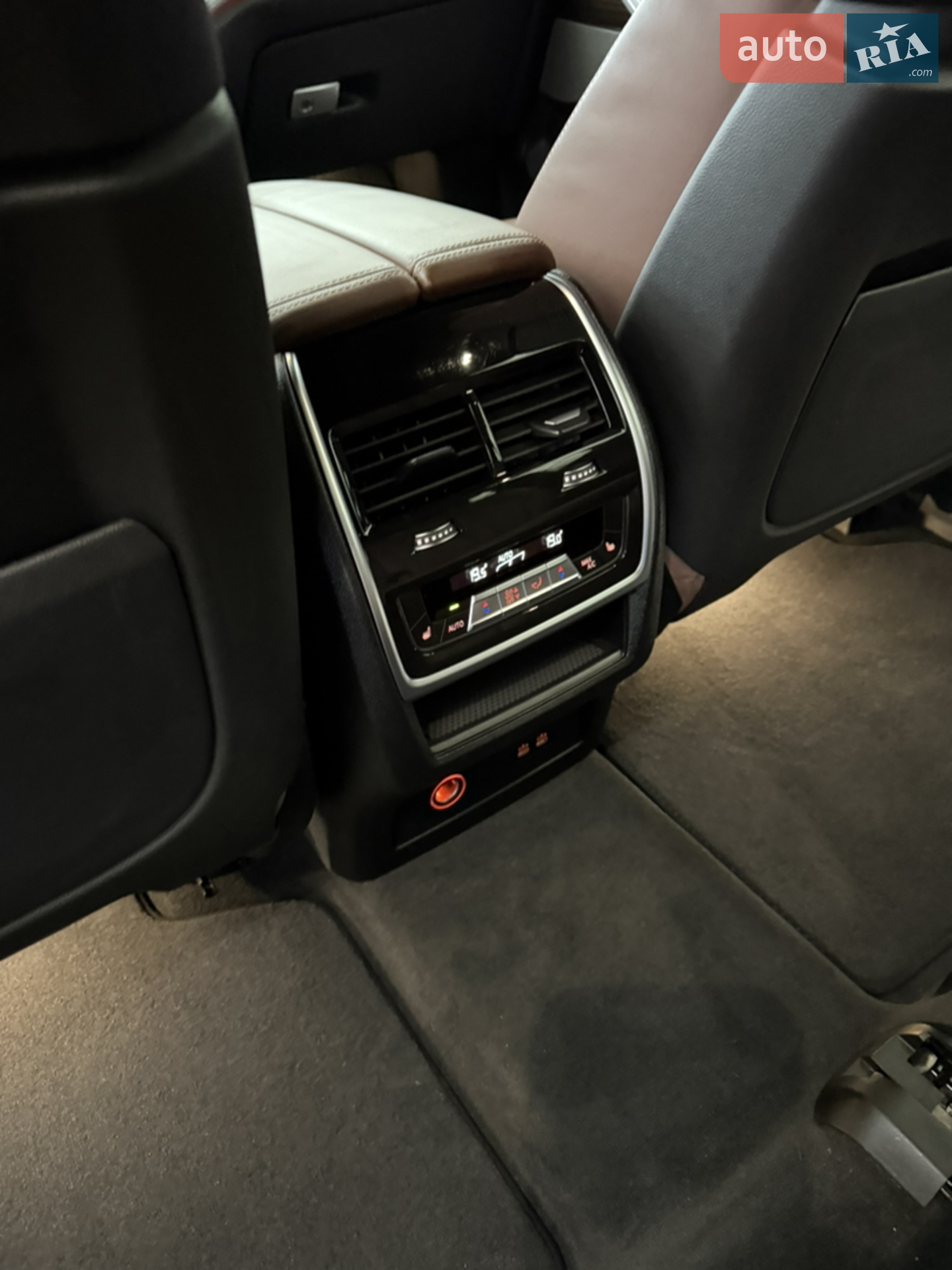 2021 BMW X7 - мініатюра 11