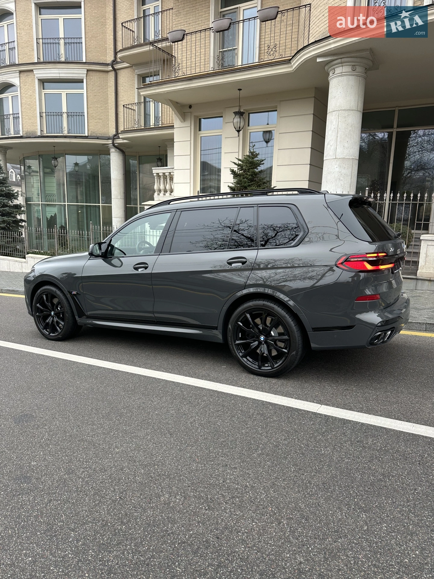 2025 BMW X7 - мініатюра 9