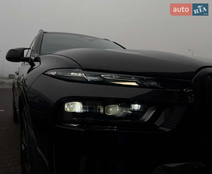 Внедорожник / Кроссовер BMW X7 2025 в Киеве