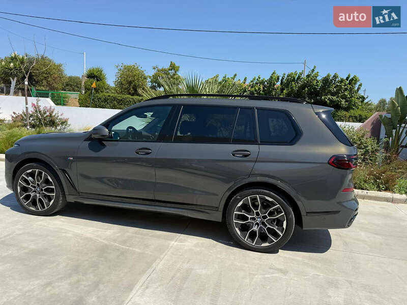 Внедорожник / Кроссовер BMW X7 2025 в Киеве