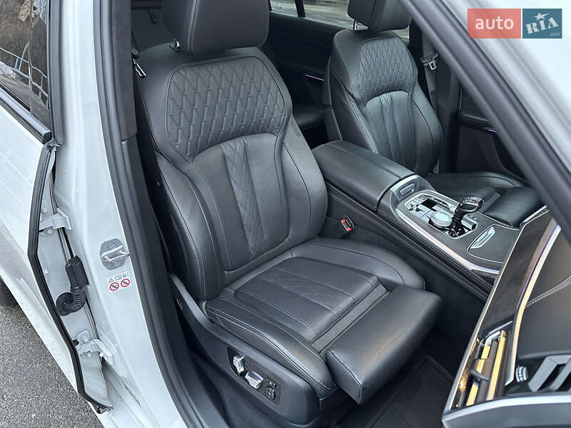 Внедорожник / Кроссовер BMW X7 2022 в Киеве фото 47 Внедорожник / Кроссовер BMW X7 2022 в Киеве