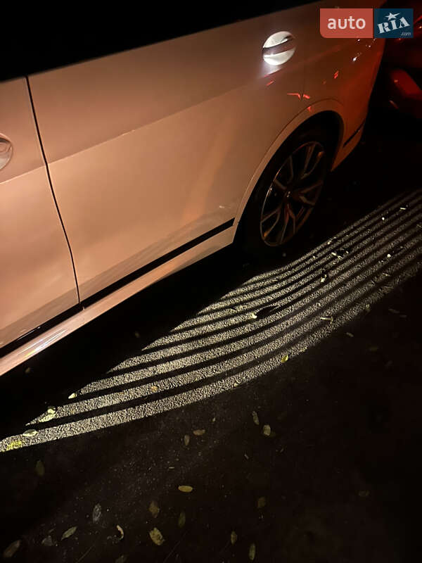 Внедорожник / Кроссовер BMW X7 2022 в Киеве фото 72 Внедорожник / Кроссовер BMW X7 2022 в Киеве