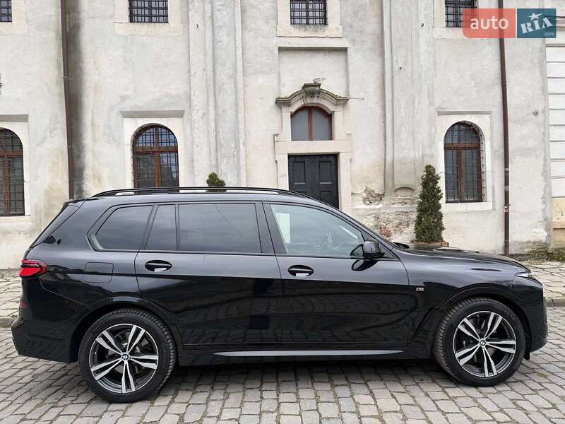 Внедорожник / Кроссовер BMW X7 2023 в Каменец-Подольском