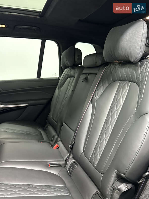 Позашляховик / Кросовер BMW X7 2024 в Одесі