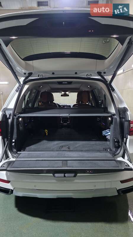 Внедорожник / Кроссовер BMW X7 2019 в Киеве