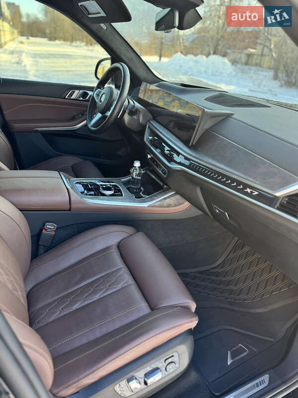 Внедорожник / Кроссовер BMW X7 2024 в Днепре фото 12 Внедорожник / Кроссовер BMW X7 2024 в Днепре