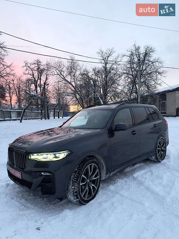 Внедорожник / Кроссовер BMW X7 2021 в Киеве