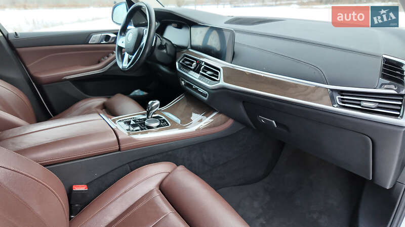 Внедорожник / Кроссовер BMW X7 2019 в Киеве