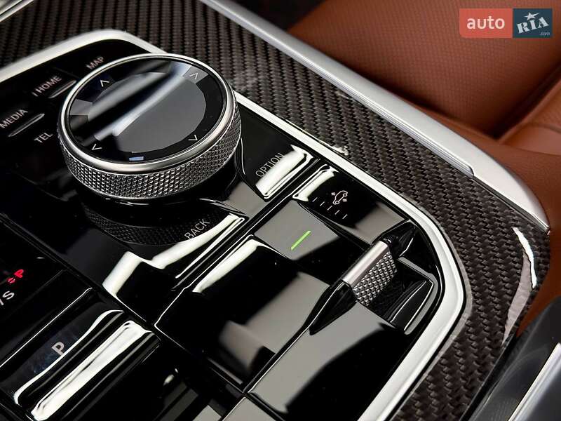 Внедорожник / Кроссовер BMW X7 2025 в Киеве