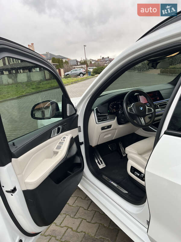 Внедорожник / Кроссовер BMW X7 2020 в Одессе