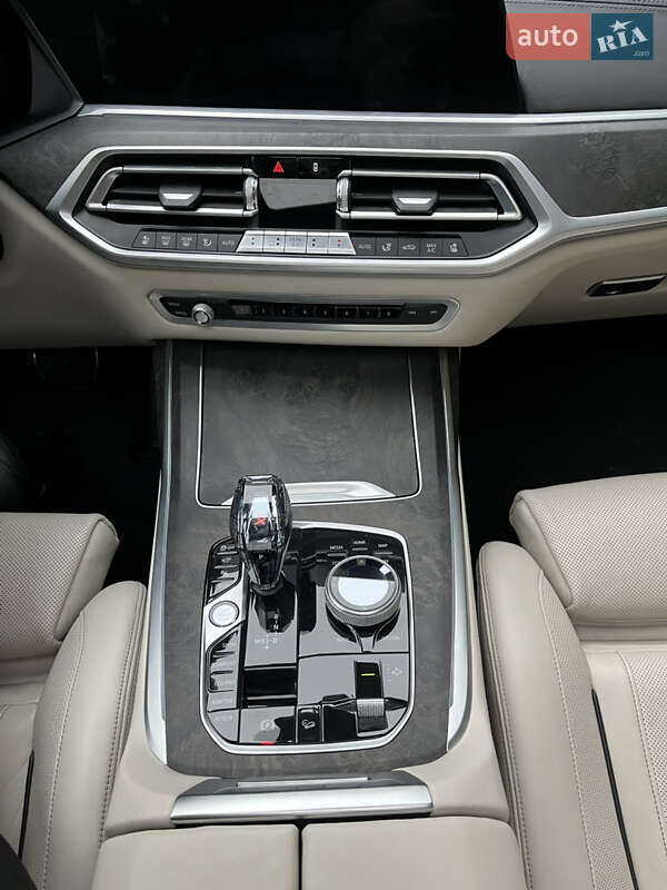 Внедорожник / Кроссовер BMW X7 2020 в Одессе