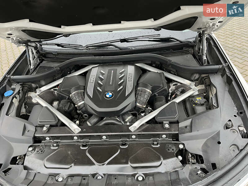 Внедорожник / Кроссовер BMW X7 2020 в Одессе