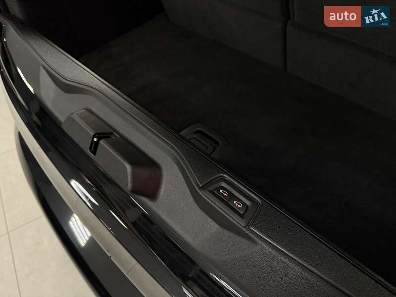 Внедорожник / Кроссовер BMW X7 2024 в Тернополе