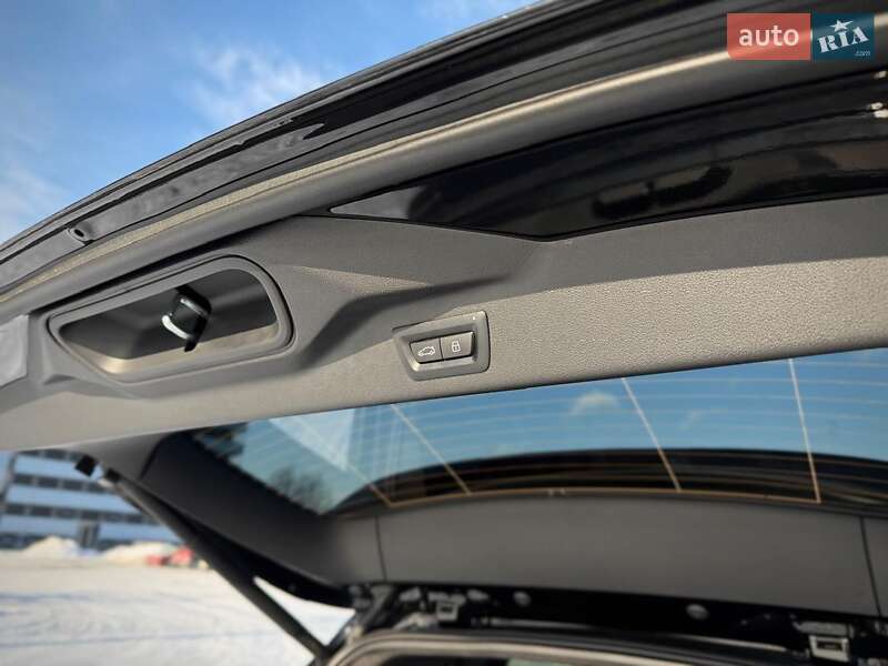 Внедорожник / Кроссовер BMW X7 2024 в Киеве