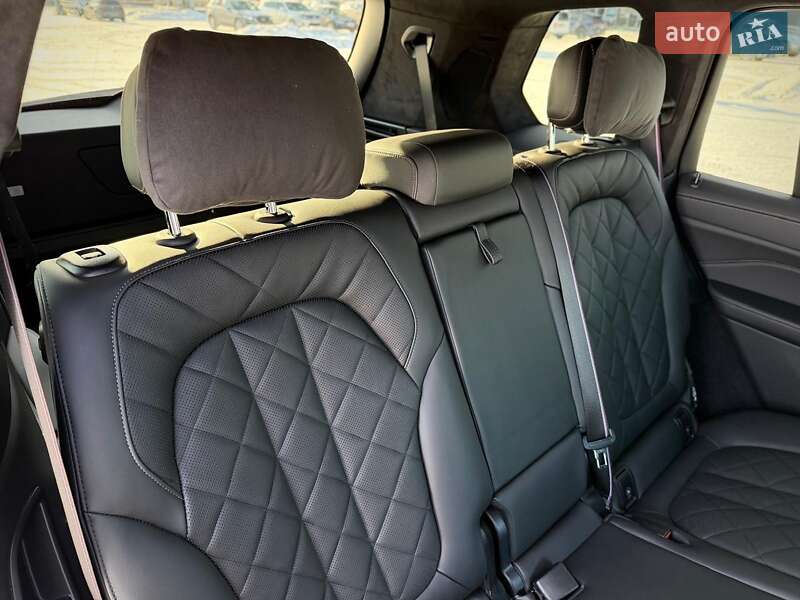 Внедорожник / Кроссовер BMW X7 2024 в Киеве