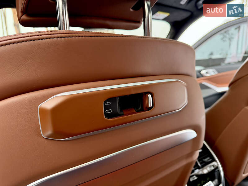 Внедорожник / Кроссовер BMW X7 2024 в Житомире