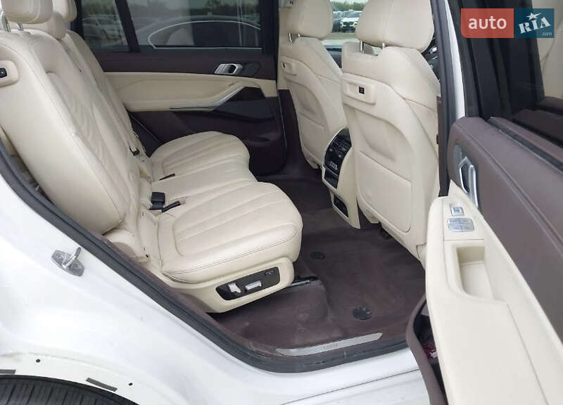 Внедорожник / Кроссовер BMW X7 2019 в Луцке