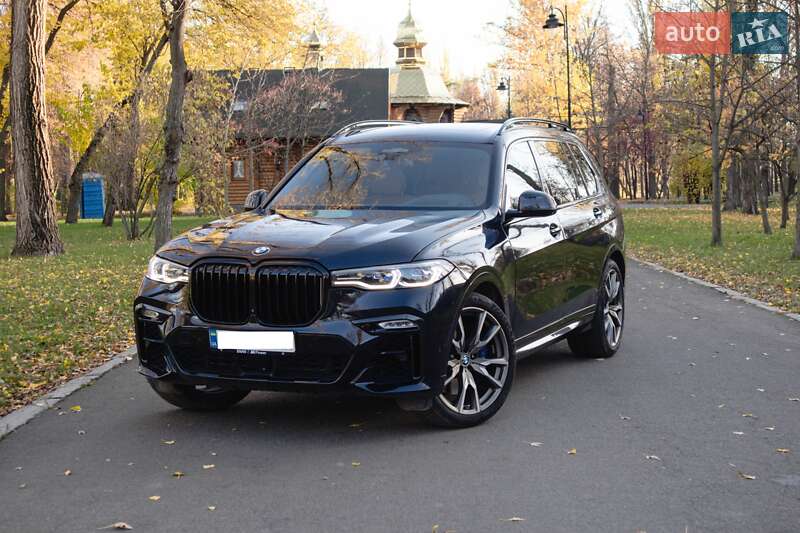 Внедорожник / Кроссовер BMW X7 2021 в Киеве