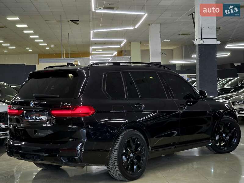 Внедорожник / Кроссовер BMW X7 2021 в Николаеве