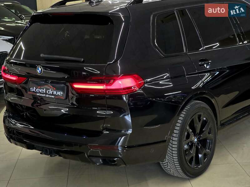 Внедорожник / Кроссовер BMW X7 2021 в Николаеве