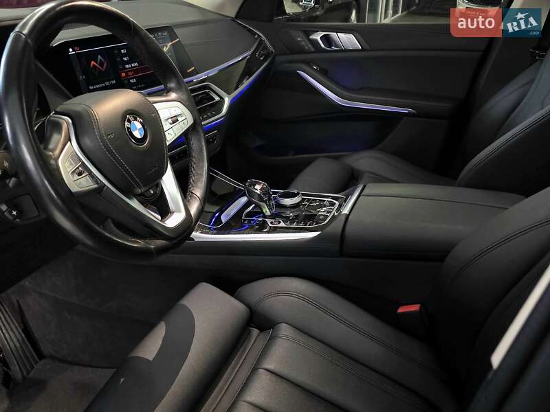 Внедорожник / Кроссовер BMW X7 2021 в Николаеве