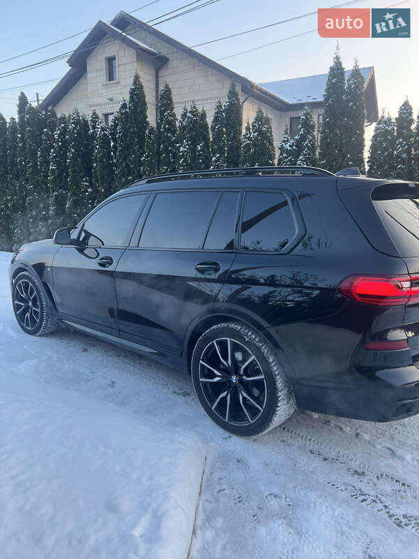 Внедорожник / Кроссовер BMW X7 2022 в Киеве