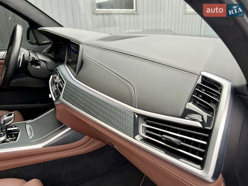 Внедорожник / Кроссовер BMW X7 2022 в Киеве