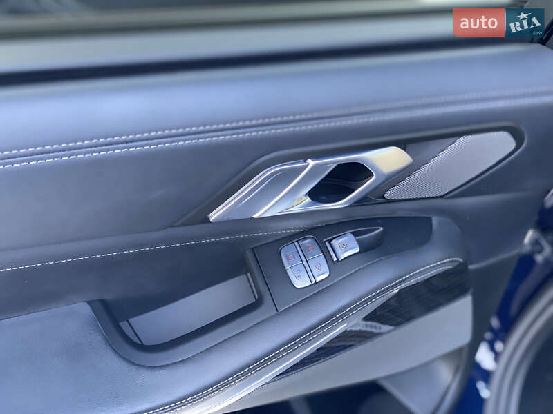 Внедорожник / Кроссовер BMW X7 2020 в Киеве