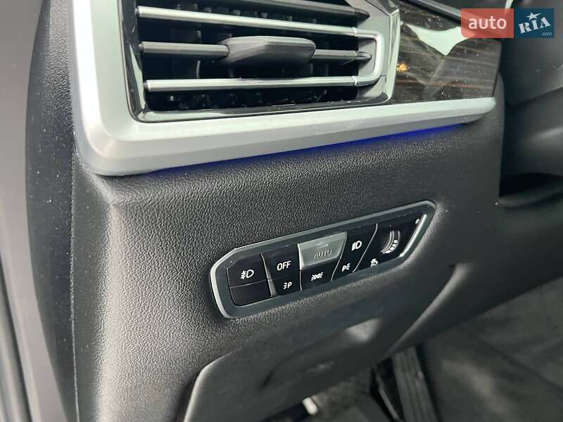 Внедорожник / Кроссовер BMW X7 2020 в Луцке