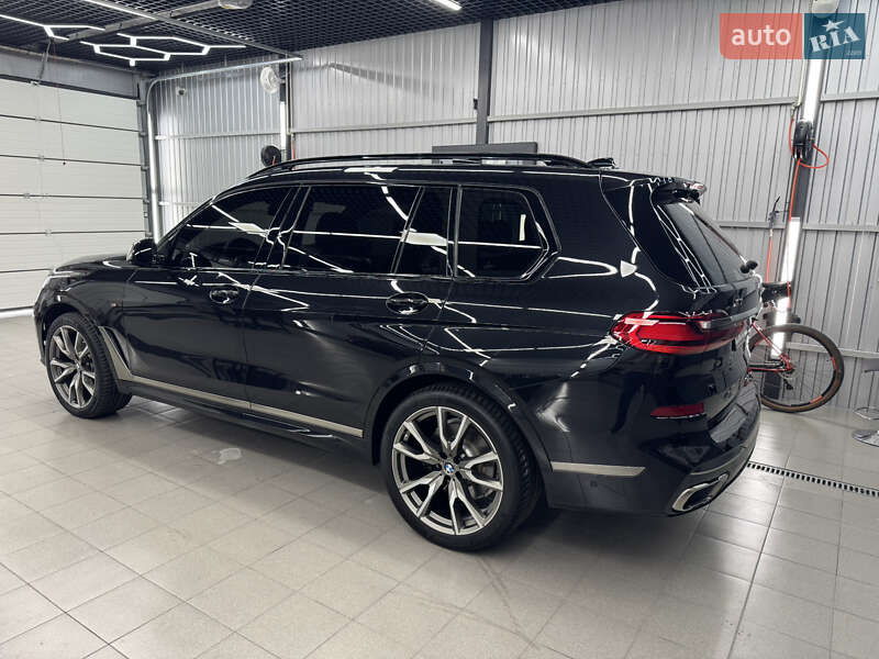 Внедорожник / Кроссовер BMW X7 2022 в Запорожье