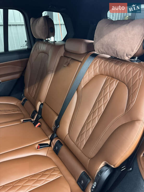 Внедорожник / Кроссовер BMW X7 2022 в Запорожье