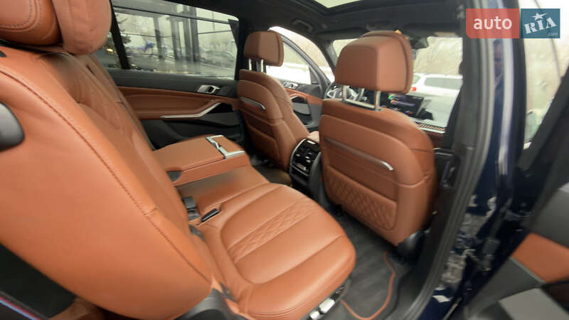 Внедорожник / Кроссовер BMW X7 2025 в Луцке