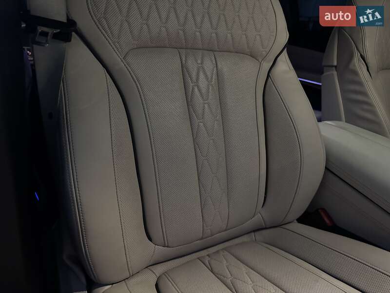 Внедорожник / Кроссовер BMW X7 2019 в Тернополе