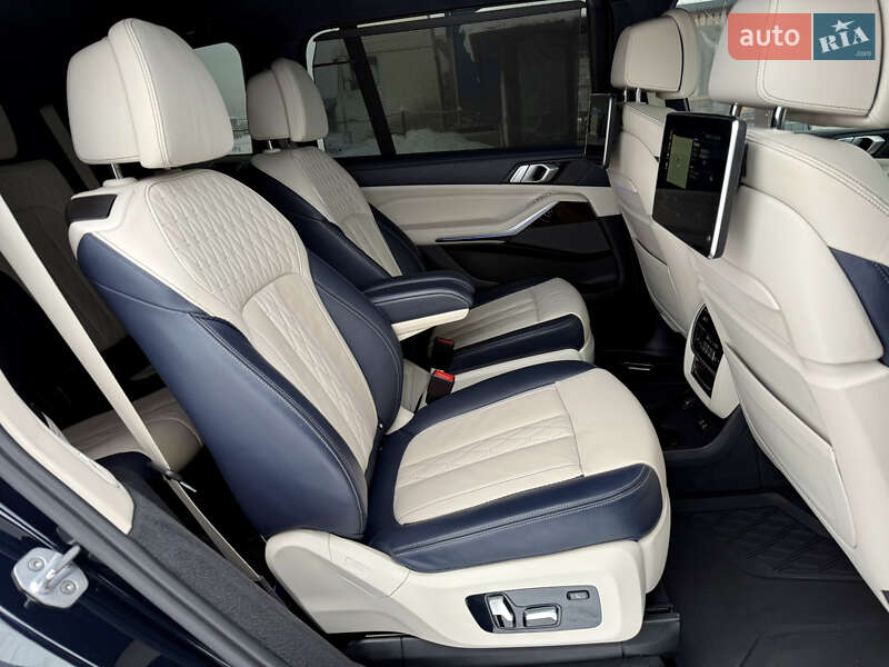 Внедорожник / Кроссовер BMW X7 2019 в Тернополе