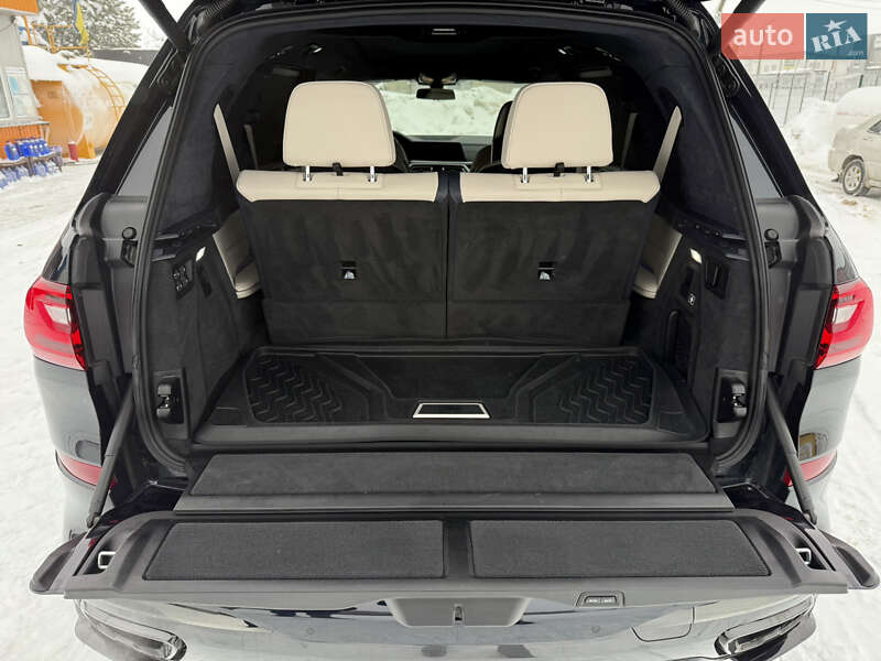 Внедорожник / Кроссовер BMW X7 2019 в Тернополе