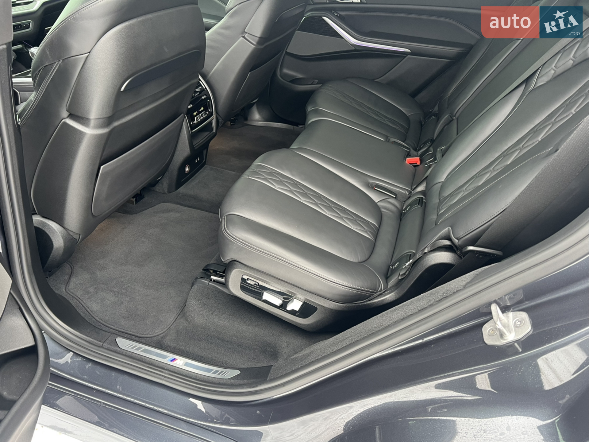2020 BMW X7 - мініатюра 36